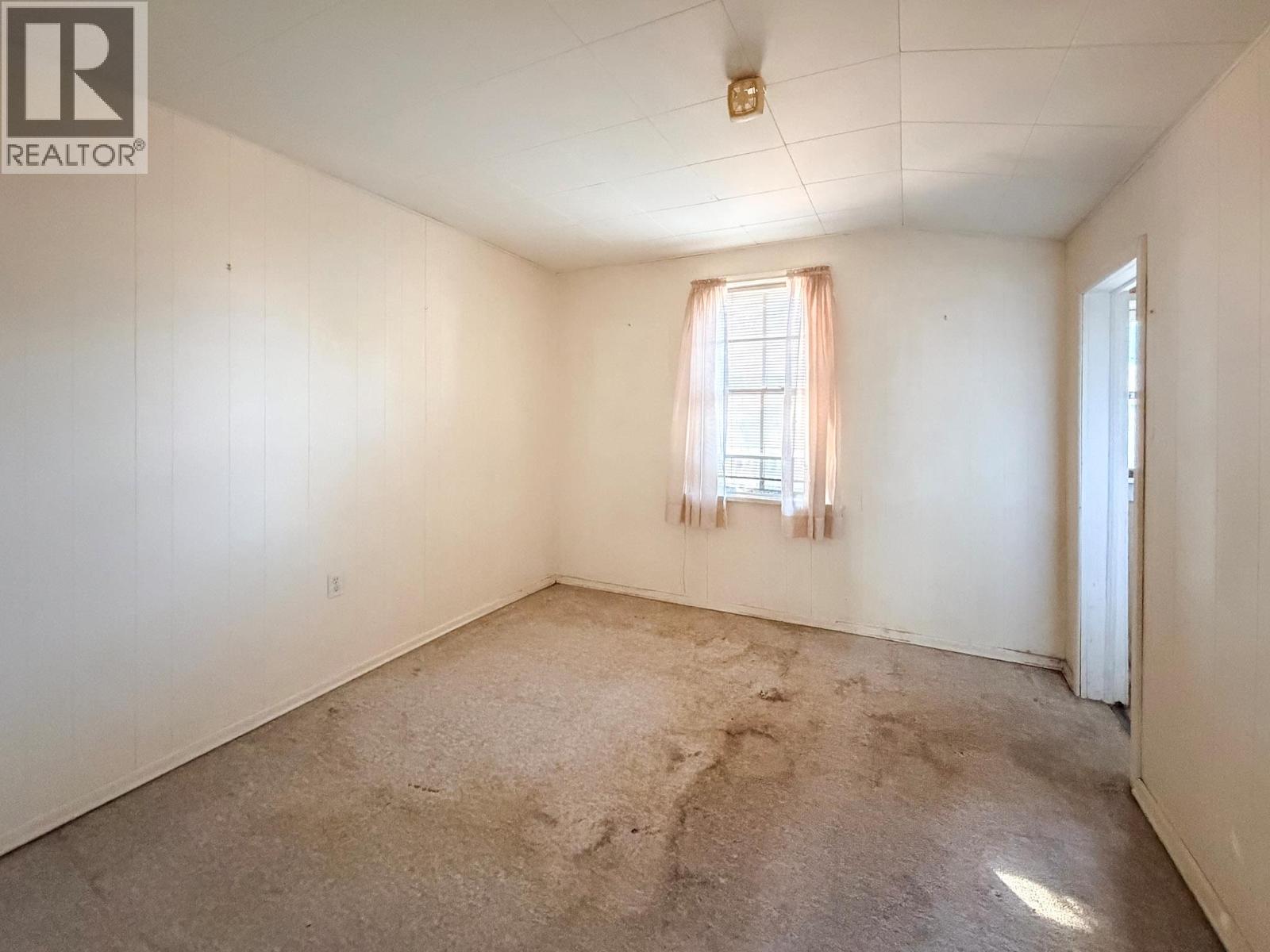 313 5th Avenue, Cranbrook, British Columbia V1C 2G7 - Photo 21 - 10404084