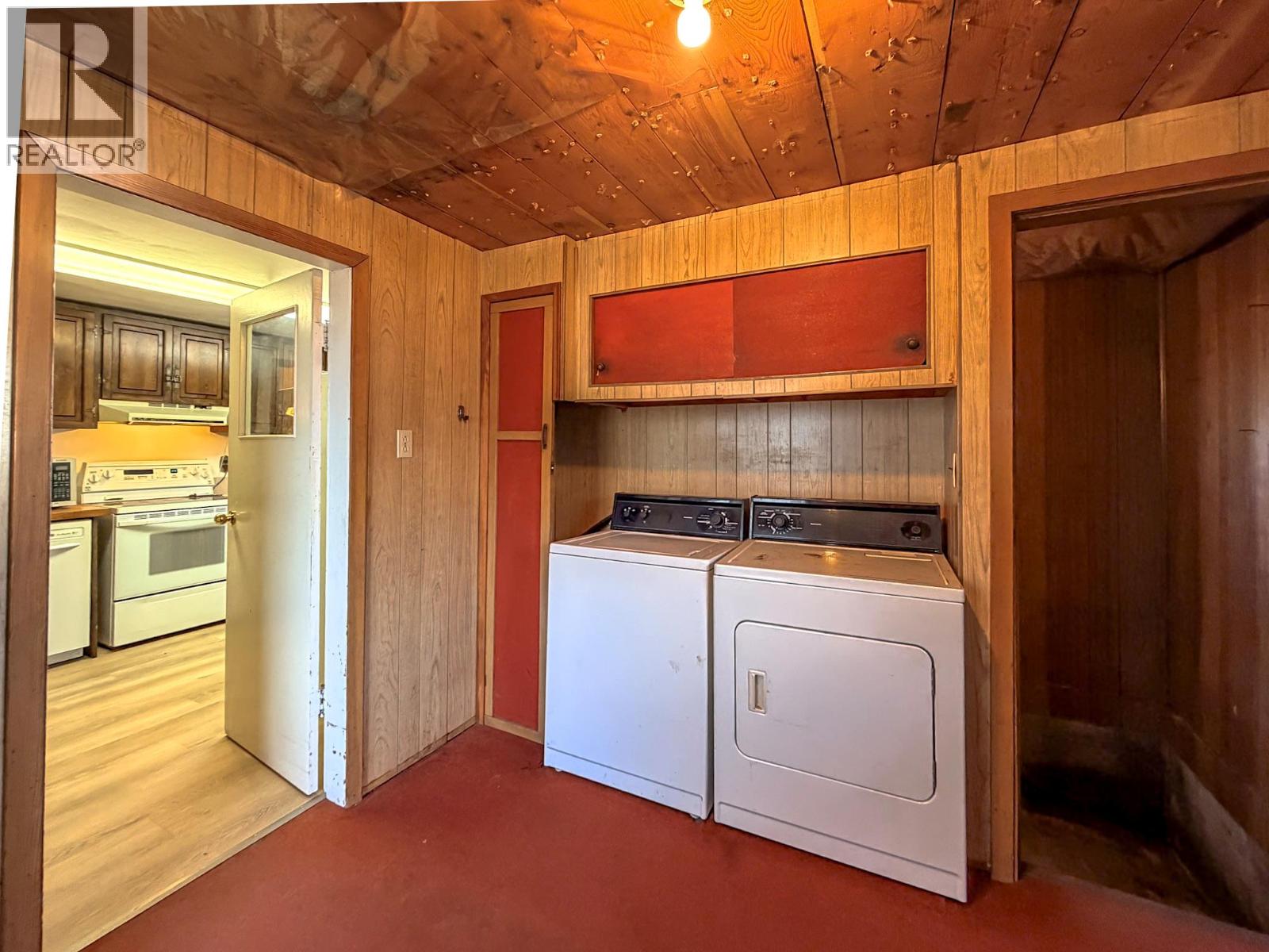 313 5th Avenue, Cranbrook, British Columbia V1C 2G7 - Photo 26 - 10404084