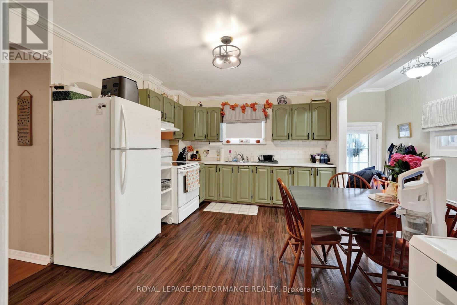 1404 Gallinger Avenue, Cornwall, Ontario  K6J 4T6 - Photo 11 - X14109108