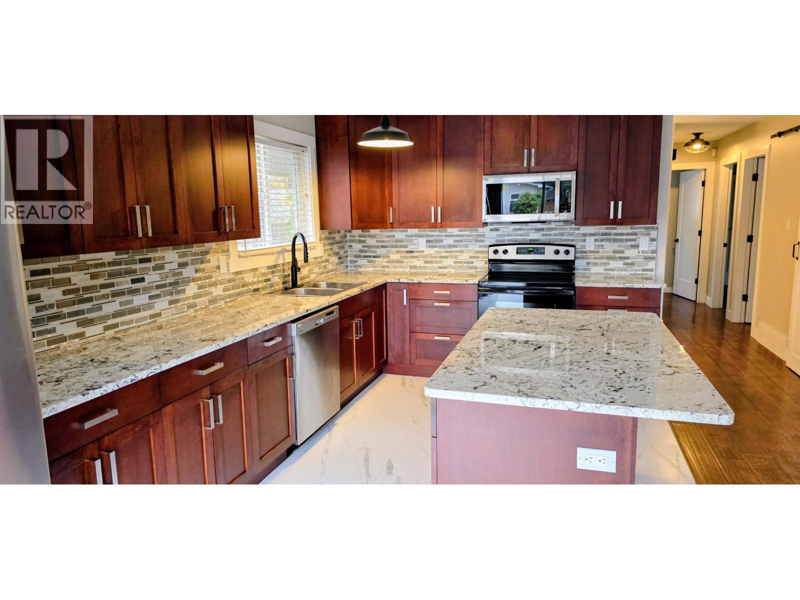 4234 Punchaw Crescent, Prince George, British Columbia  V2M 5E9 - Photo 3 - R3177943