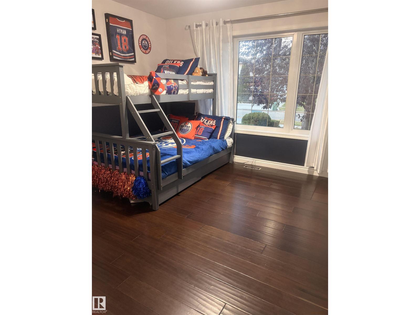 37 EVEREST CR