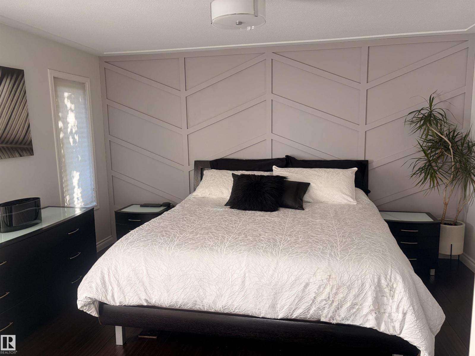 37 EVEREST CR
