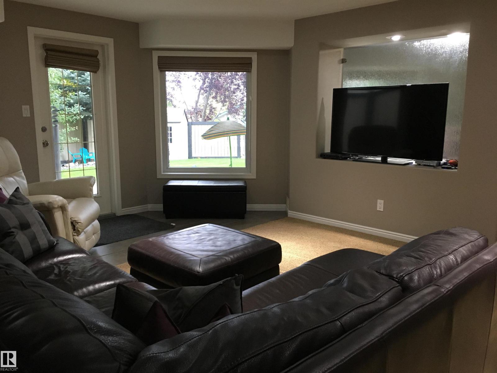 37 EVEREST CR