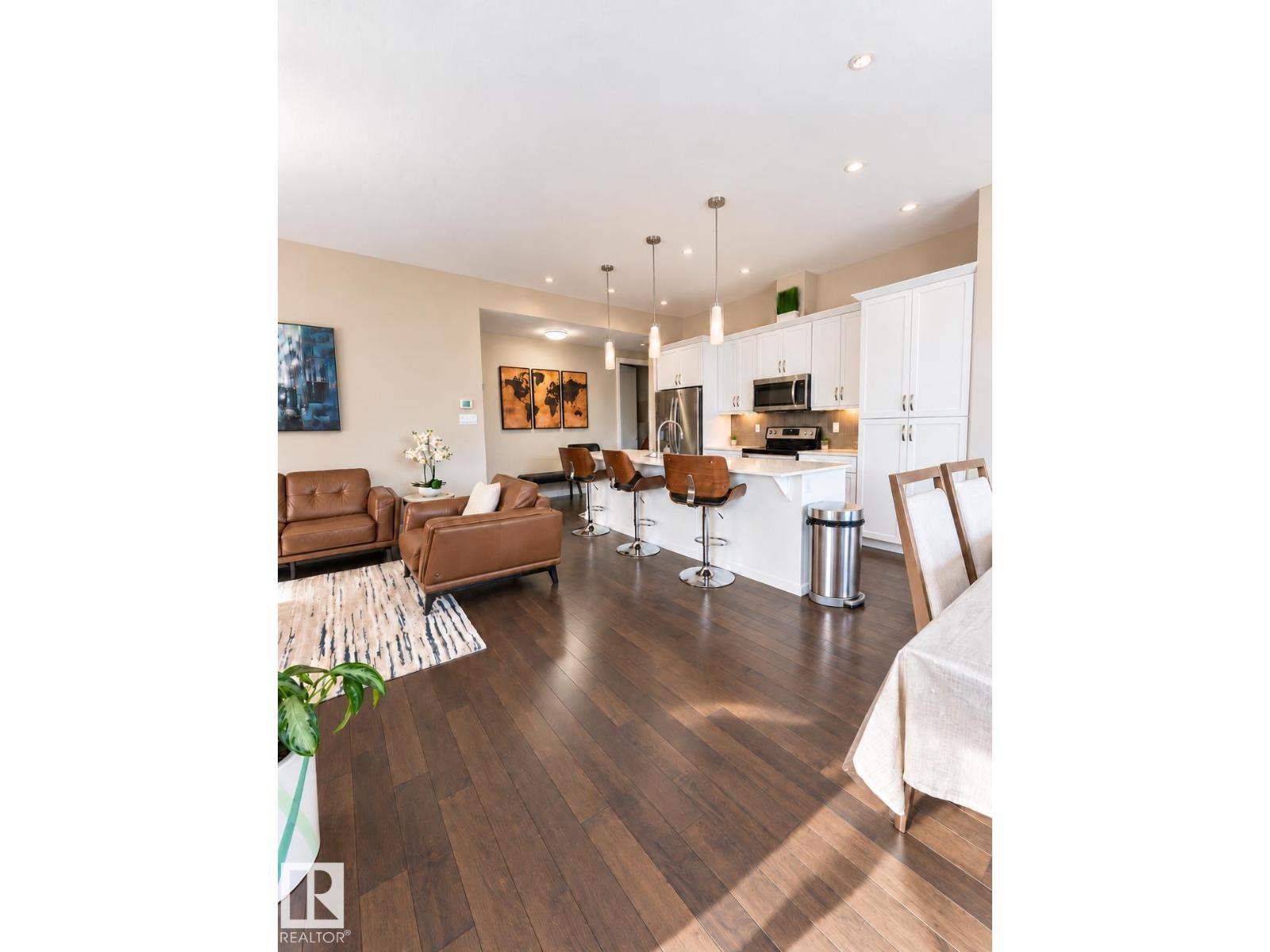 #424 11074 ELLERSLIE RD SW