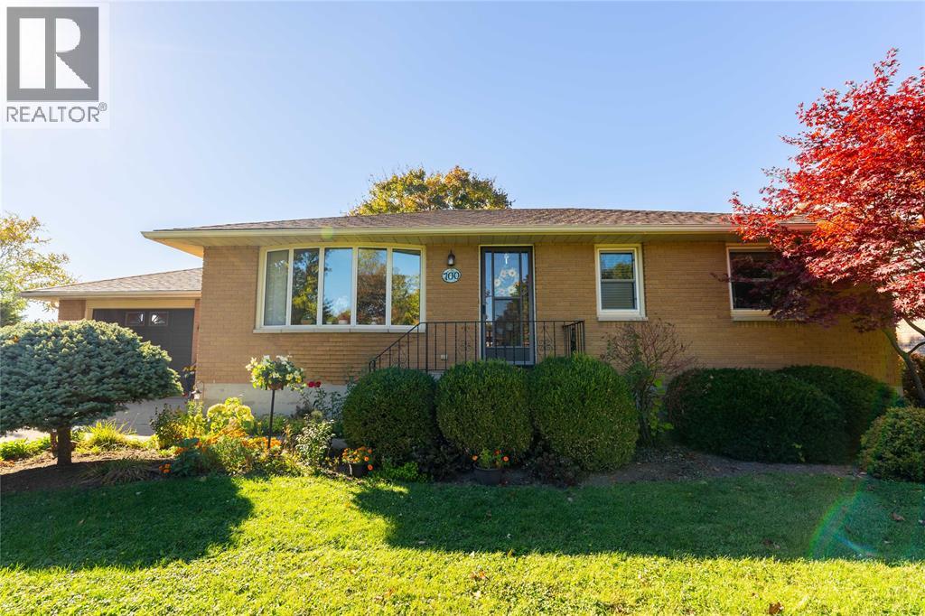700 Centennial Street, Plympton-Wyoming, Ontario  N0N 1T0 - Photo 3 - 26025753
