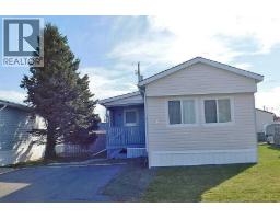 #8, 5853 4 Street W, Claresholm, Alberta