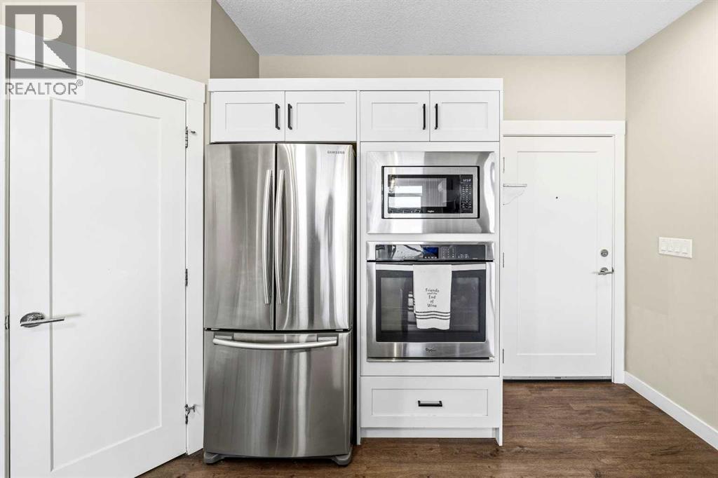 412, 10 Walgrove Walk Se, Calgary, Alberta T2X 4E3 - Photo 5 - A2351930