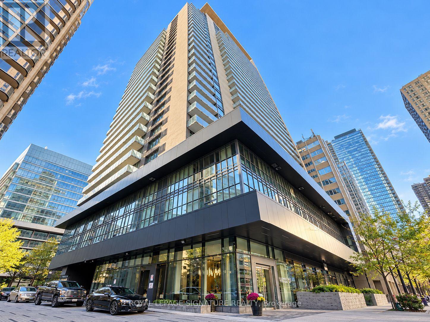 410 - 770 BAY STREET, Toronto, Ontario