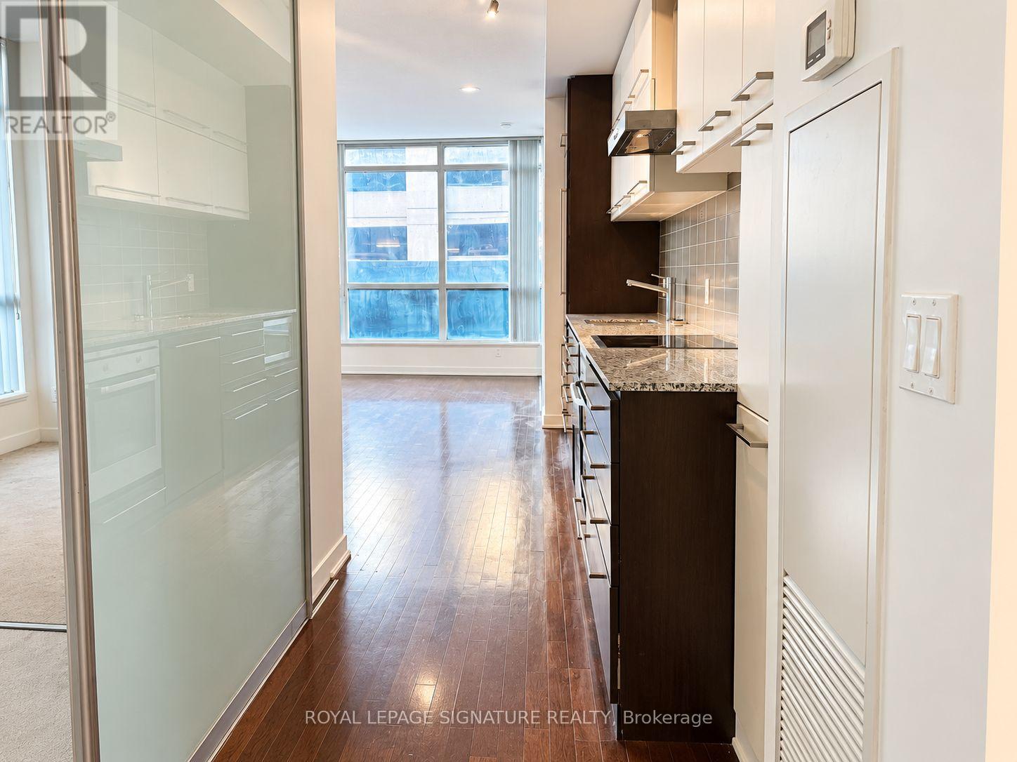 410 - 770 Bay Street, Toronto, Ontario  M5G 1N6 - Photo 8 - C13873466