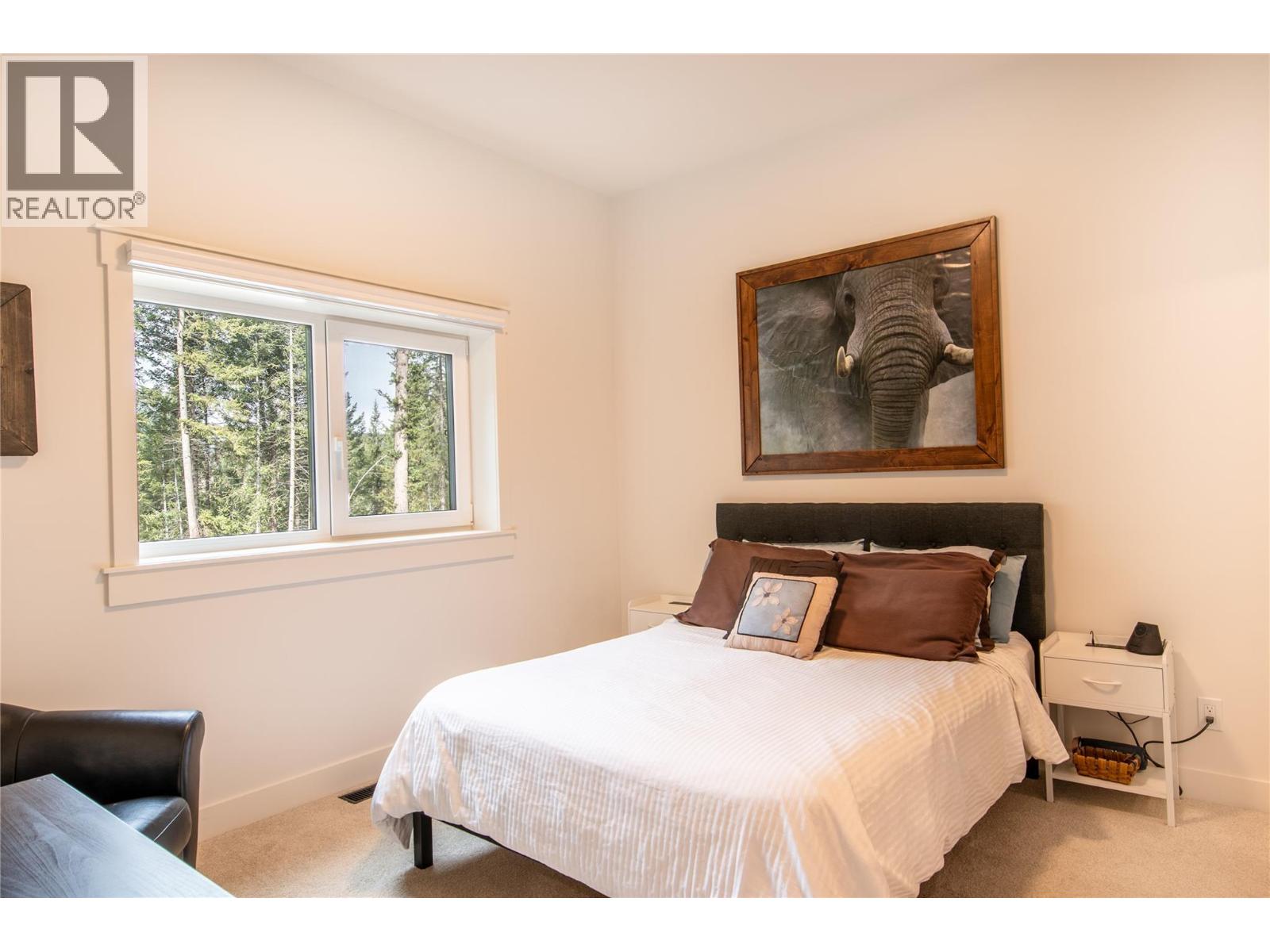 1545 Quartz Crescent