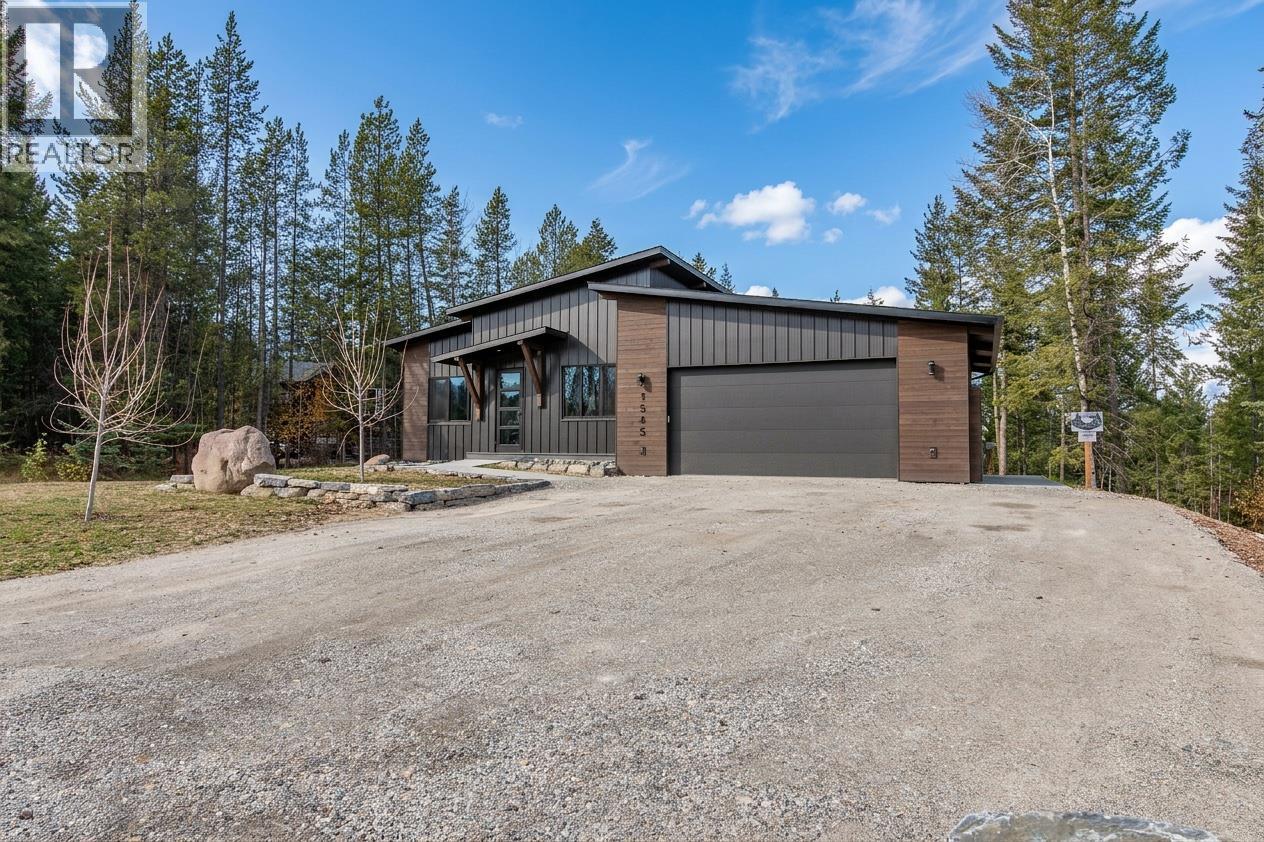 1545 Quartz Crescent