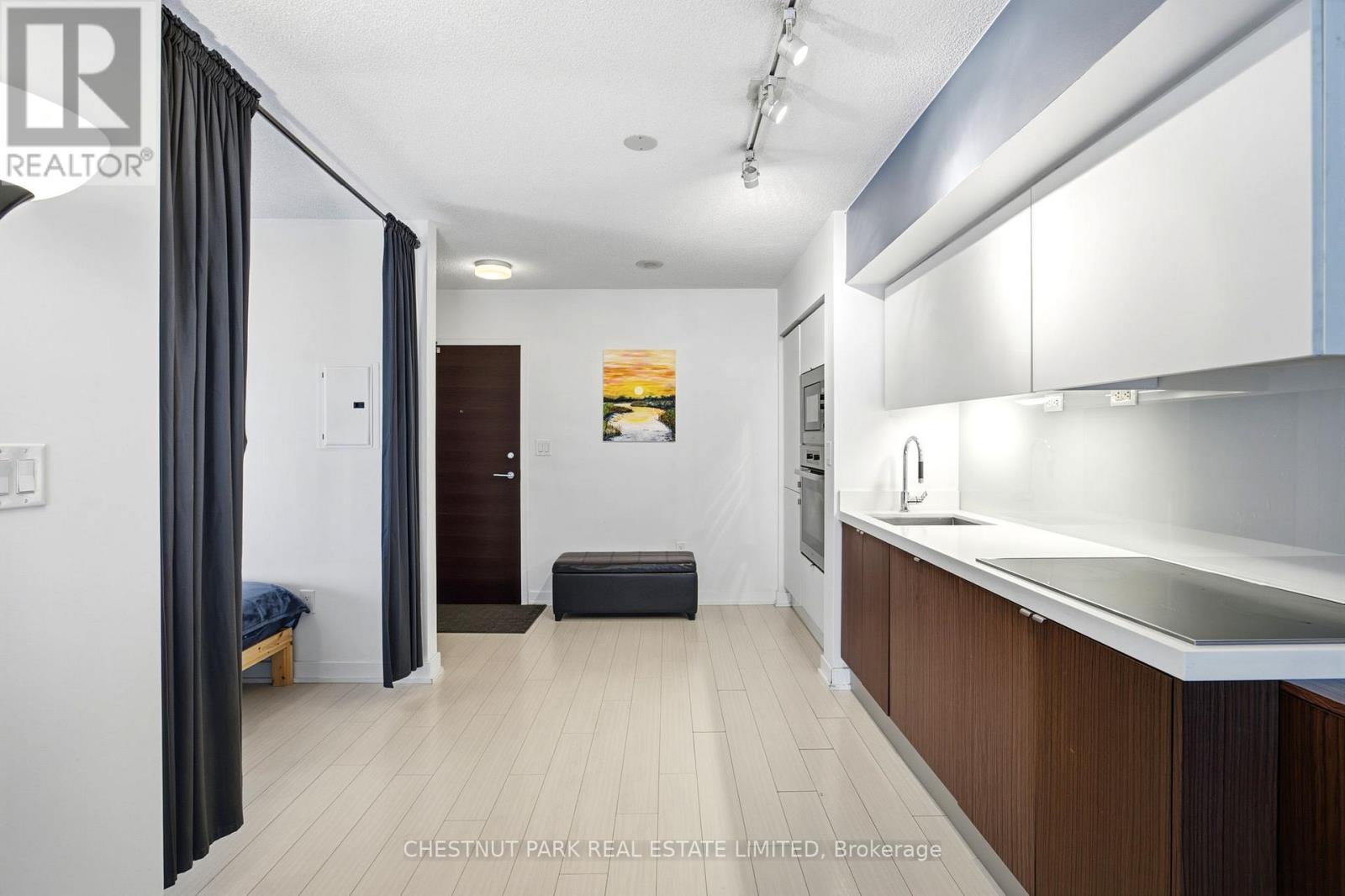 727 - 21 Iceboat Terrace, Toronto (Waterfront Communities), Ontario  M5V 4A9 - Photo 13 - C14109198