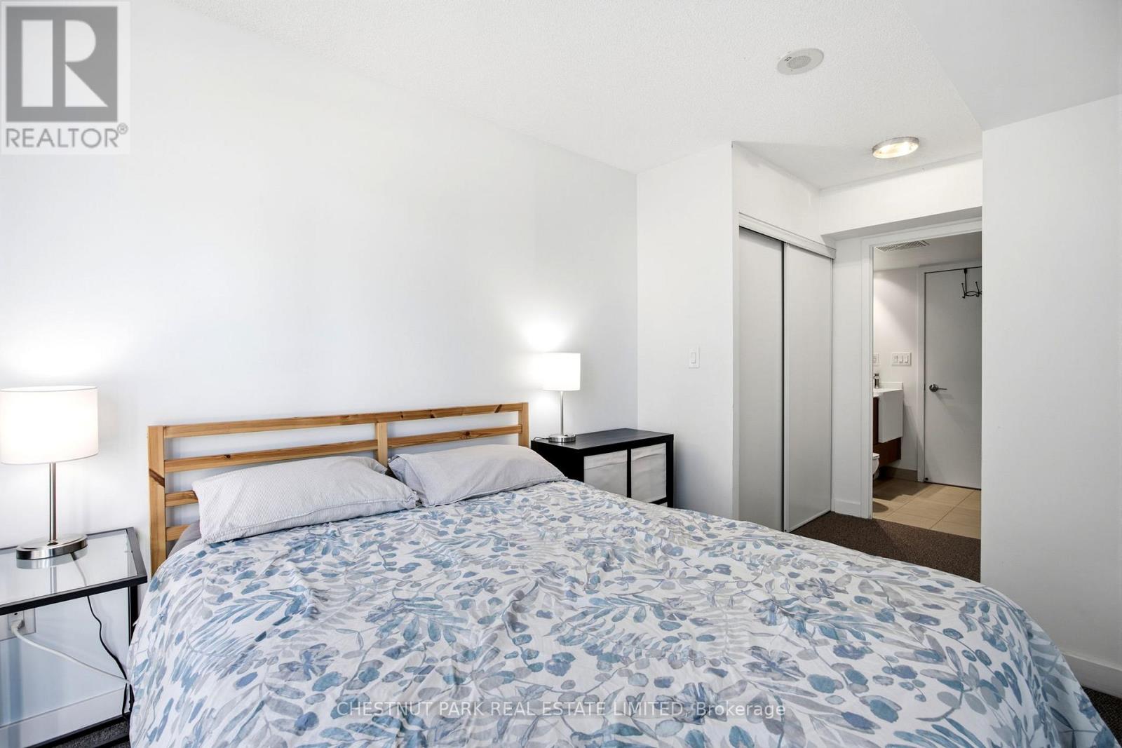 727 - 21 Iceboat Terrace, Toronto (Waterfront Communities), Ontario  M5V 4A9 - Photo 18 - C14109198
