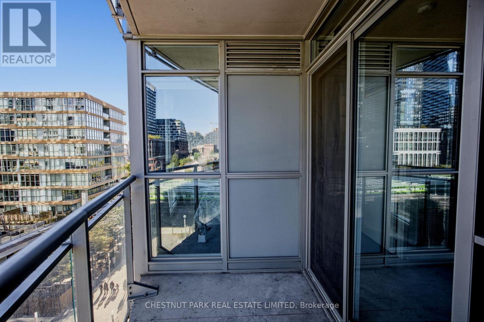 727 - 21 Iceboat Terrace, Toronto (Waterfront Communities), Ontario  M5V 4A9 - Photo 25 - C14109198