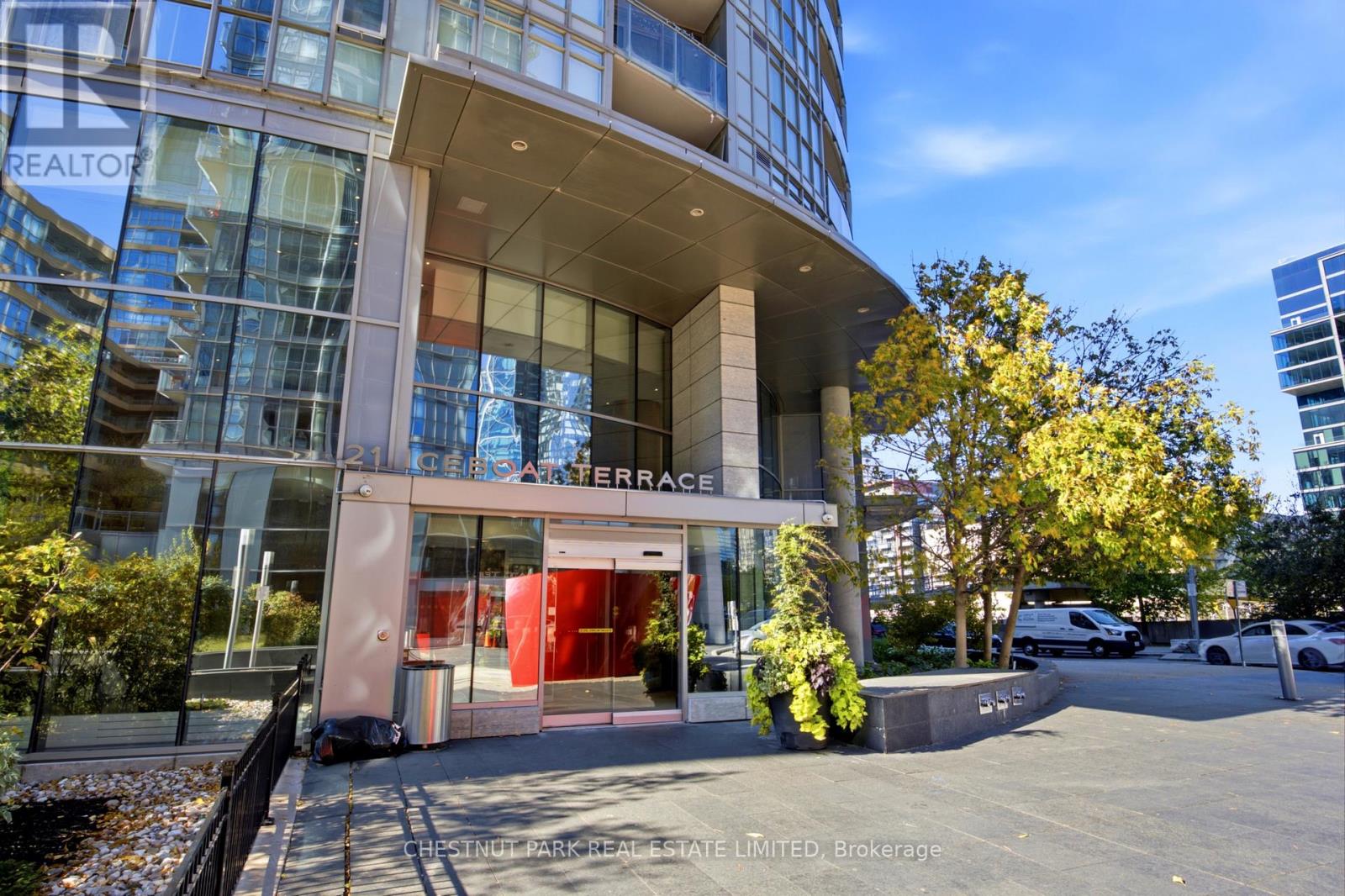 727 - 21 Iceboat Terrace, Toronto (Waterfront Communities), Ontario  M5V 4A9 - Photo 3 - C14109198