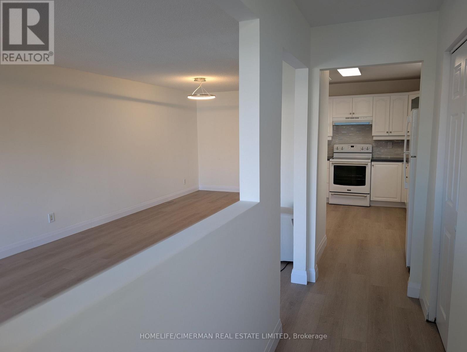 202 Durham Street, Oshawa (Vanier), Ontario  L1J 5R3 - Photo 2 - E14109210