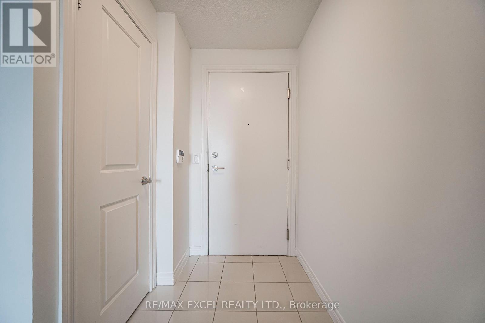 2304 - 50 Town Centre Court, Toronto (Bendale), Ontario  M1P 0A9 - Photo 22 - E14109220
