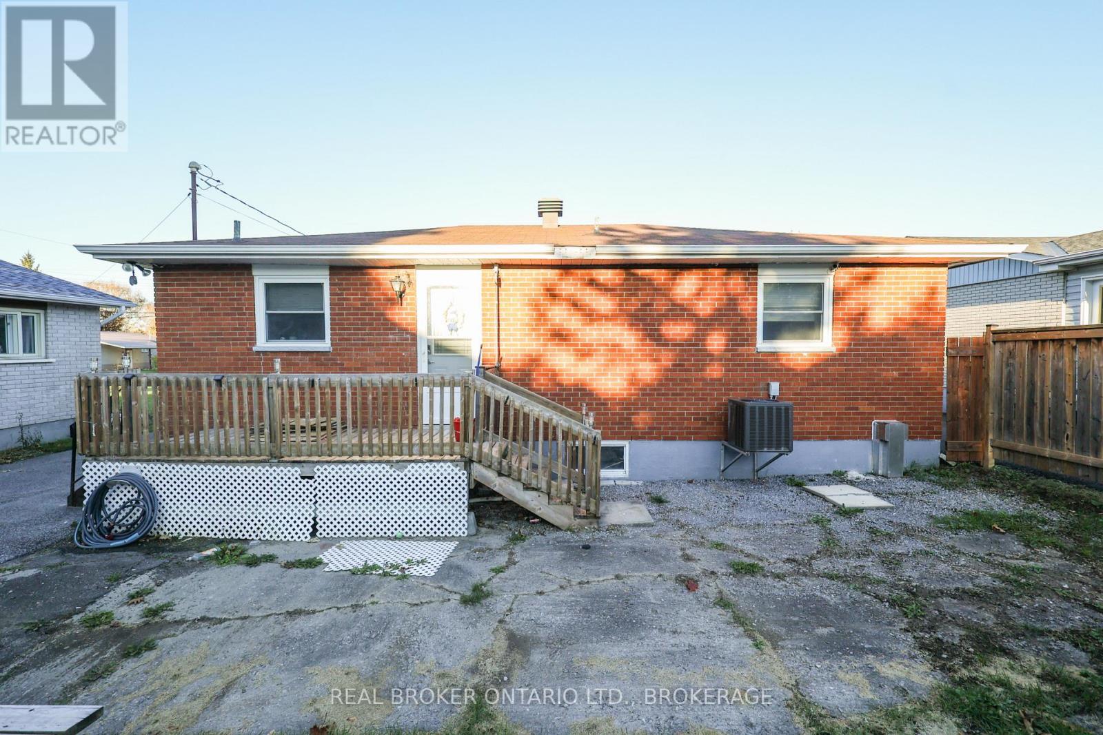 406 Dominion Street S, North Glengarry, Ontario  K0C 1A0 - Photo 7 - X14109182