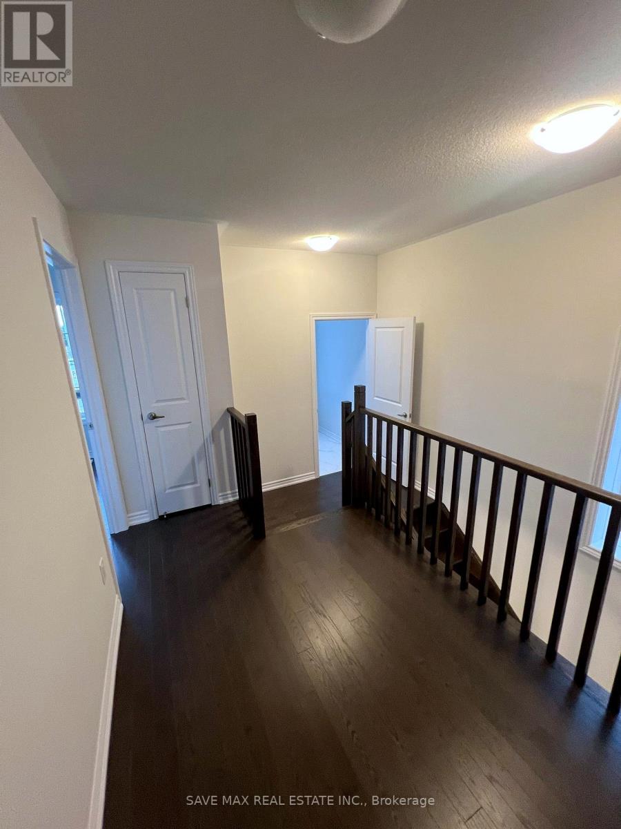209 Terry Fox Drive, Barrie, Ontario  L9J 0W6 - Photo 19 - S14109154