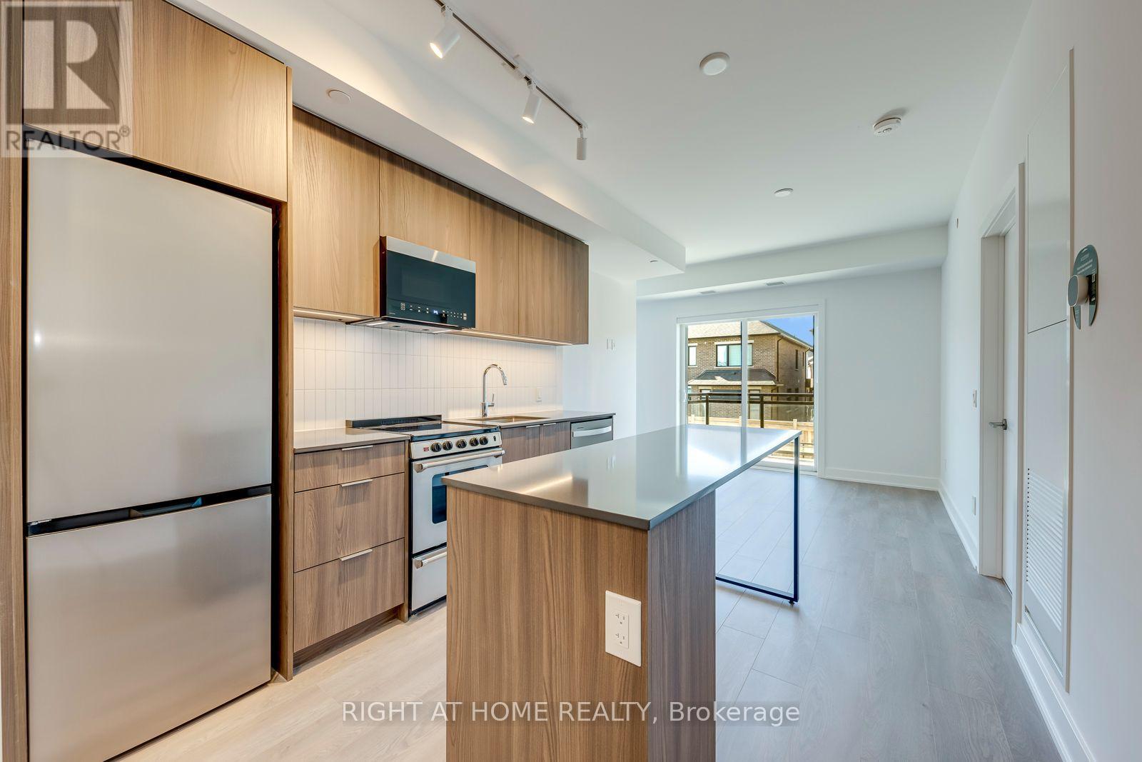 3008 William Cutmore Boulevard, Oakville, Ontario  L6H 8E7 - Photo 6 - W14109196