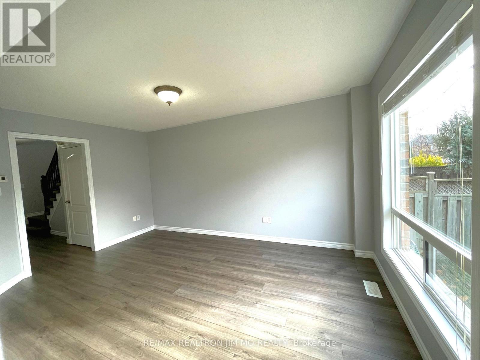 2272 Hummingbird Way, Oakville, Ontario  L6M 4B1 - Photo 6 - W14109206