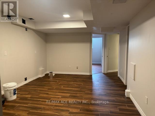 Bsmt - 4 Apple Valley Way, Brampton, Ontario  L6P 3P8 - Photo 3 - W14109222