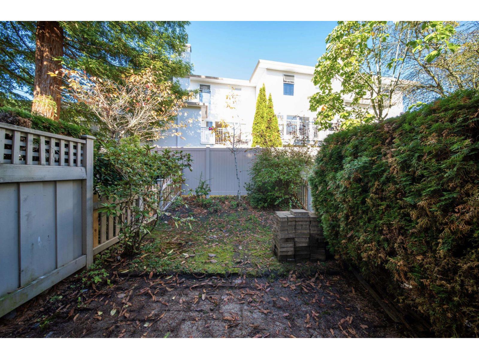 39 15353 100 AVENUE
