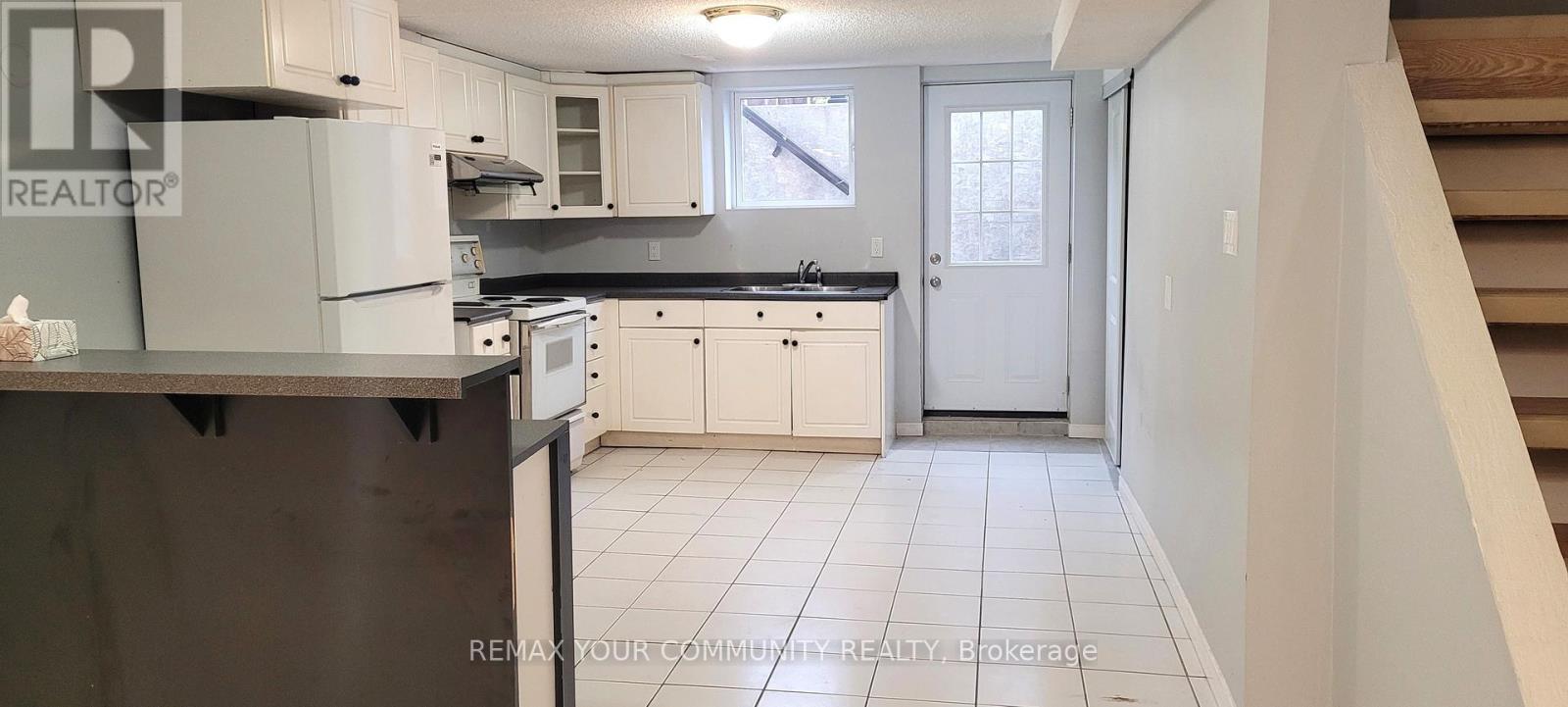 53 Lamar Street, Vaughan, Ontario  L6A 1A7 - Photo 4 - N13837894