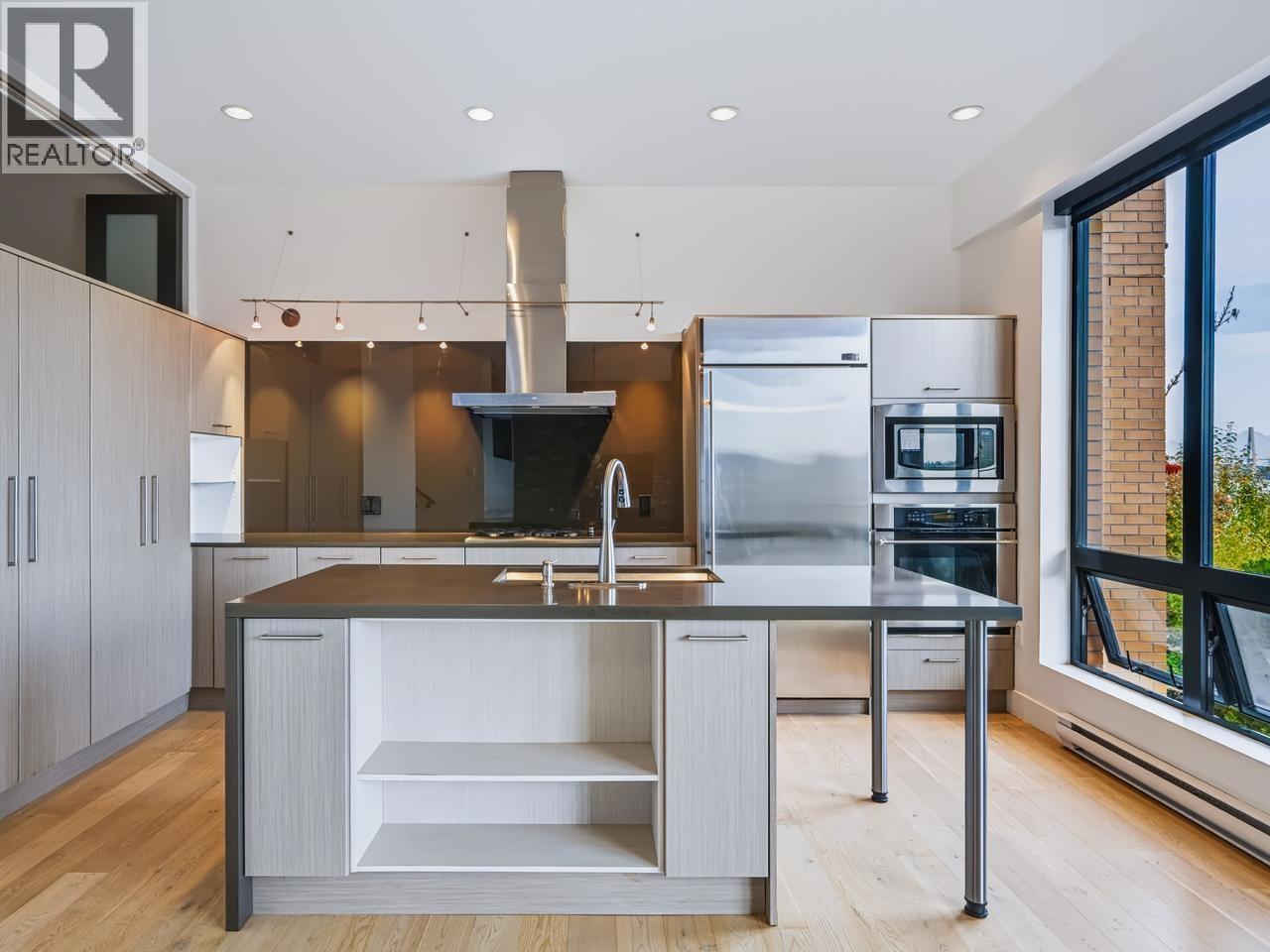 212 220 Salter Street, New Westminster, British Columbia  V3M 0H4 - Photo 9 - R3177734