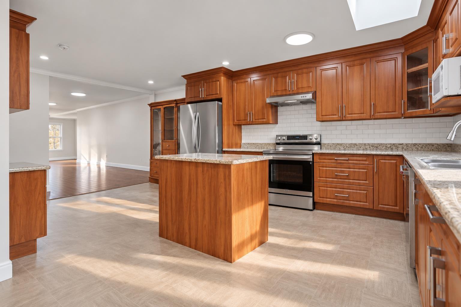 15159 93 Avenue, Surrey, British Columbia  V3R 7A7 - Photo 9 - R3177868