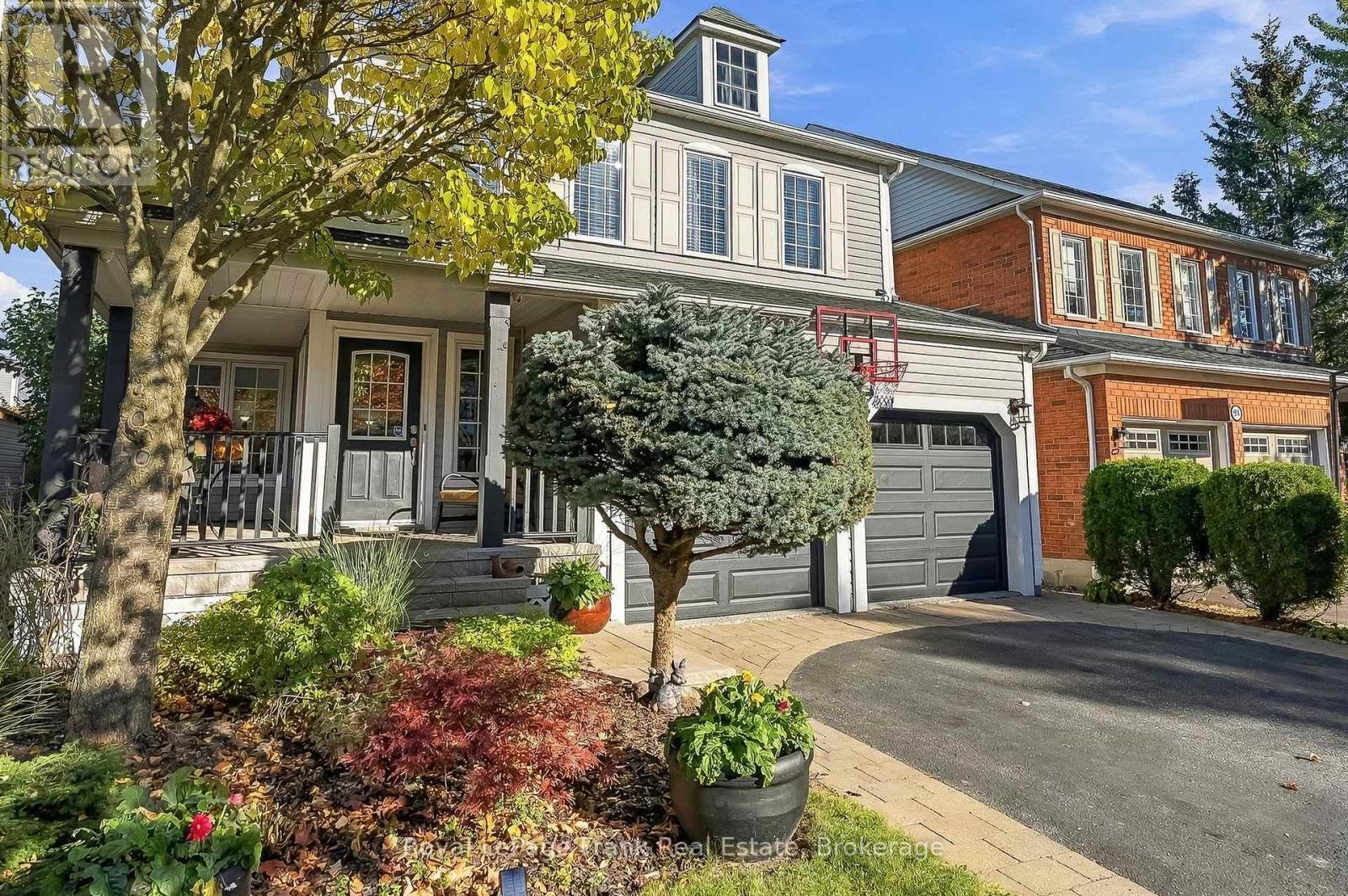92 Warwick Avenue, Ajax, Ontario  L1Z 1L6 - Photo 2 - E14109250