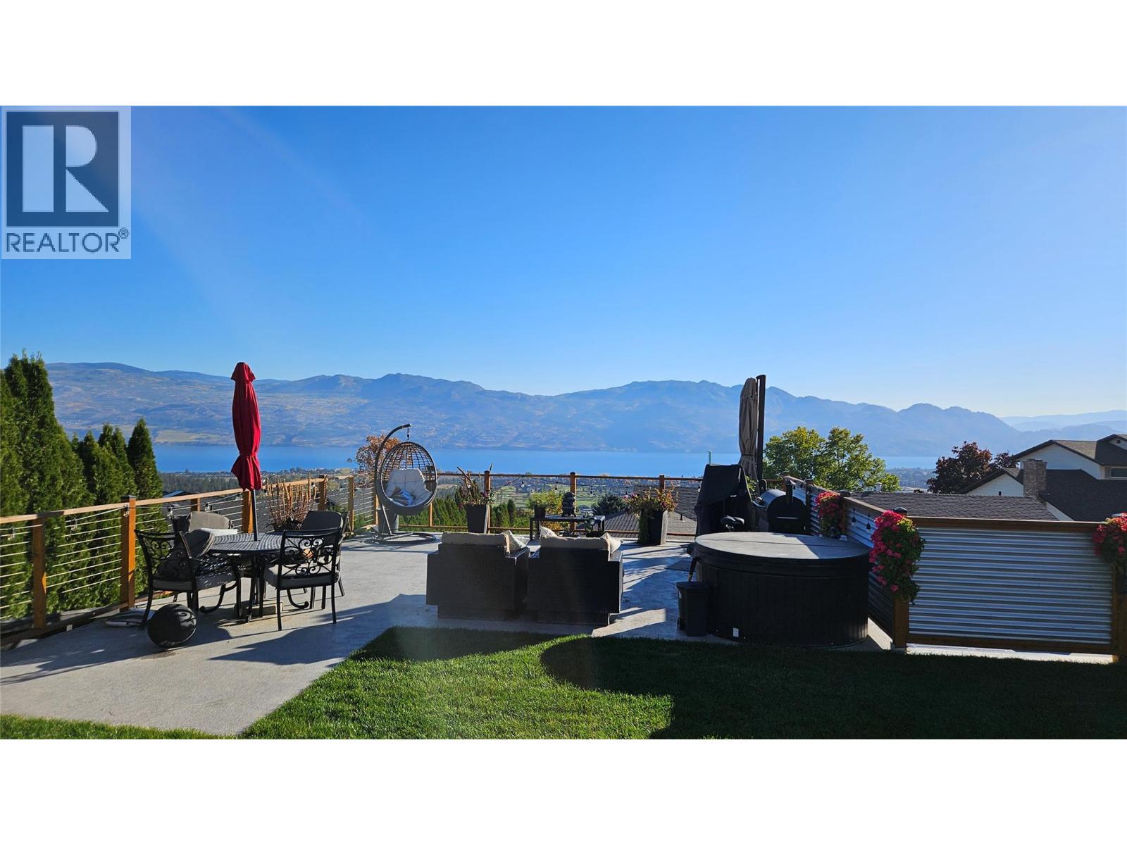 3226 Sunset Place, West Kelowna, British Columbia  V4T 1S3 - Photo 1 - 10404020