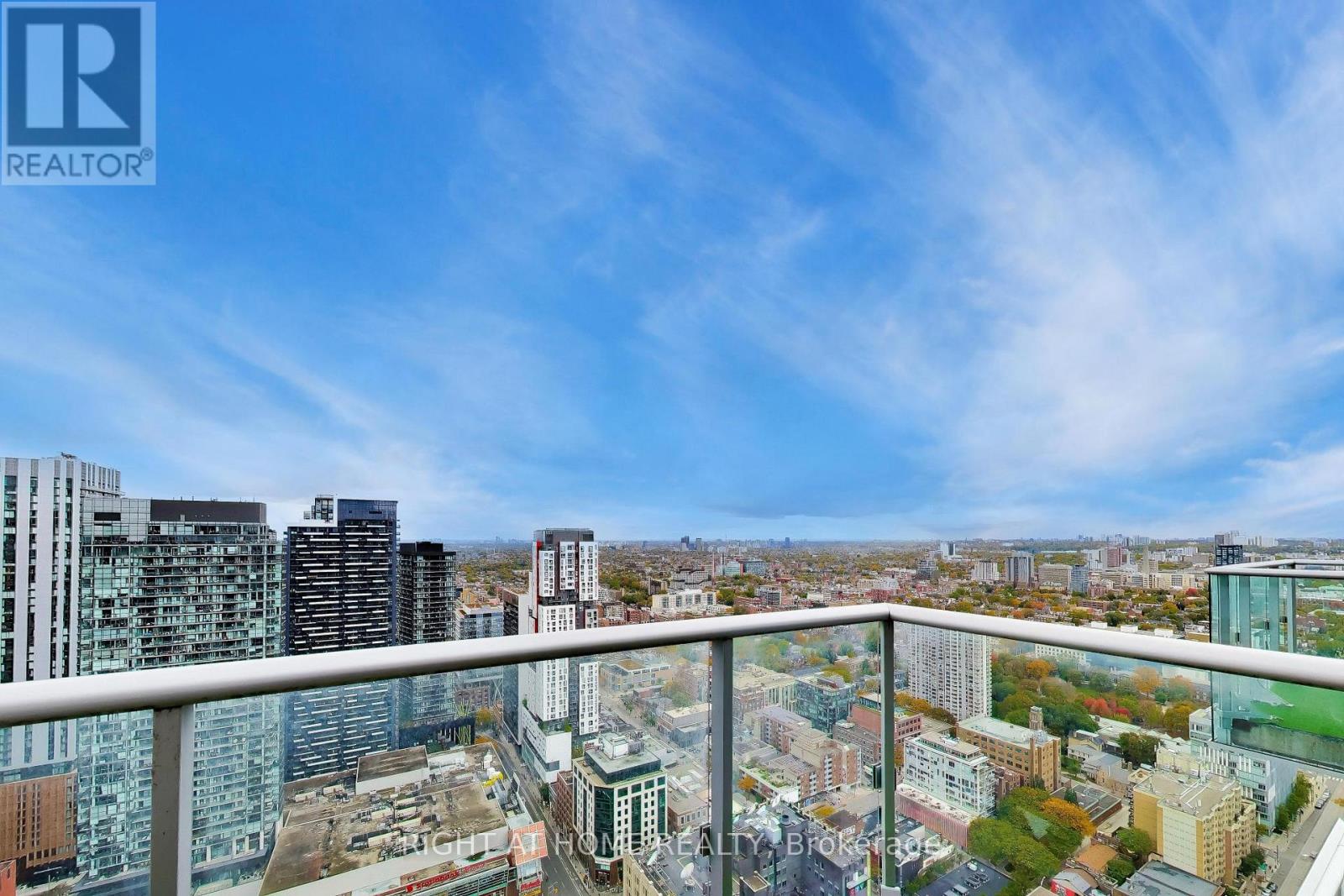 Ph102 - 30 Nelson Street, Toronto, Ontario  M5V 0H5 - Photo 17 - C14109230