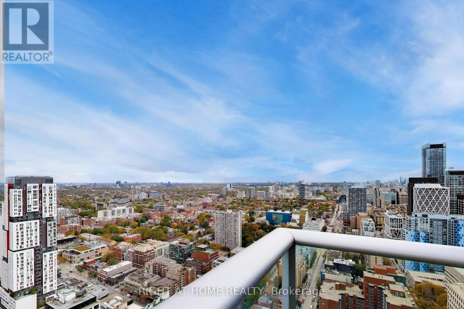 Ph102 - 30 Nelson Street, Toronto, Ontario  M5V 0H5 - Photo 19 - C14109230