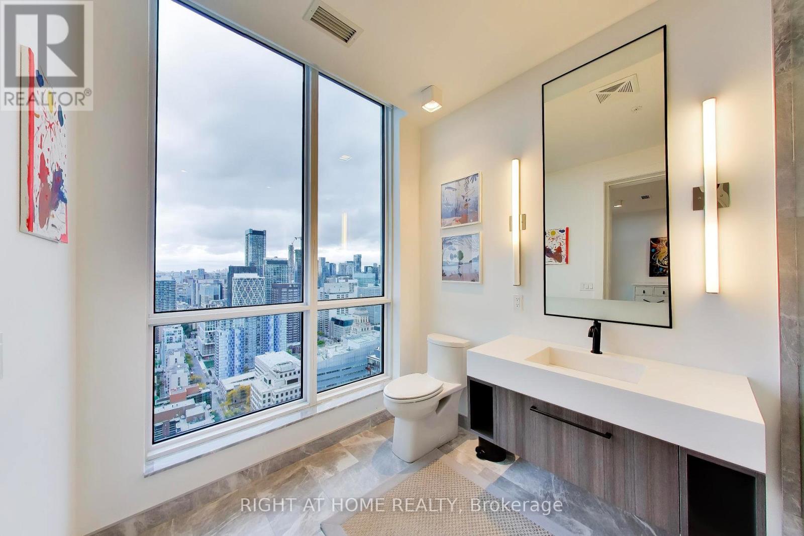 Ph102 - 30 Nelson Street, Toronto, Ontario  M5V 0H5 - Photo 40 - C14109230
