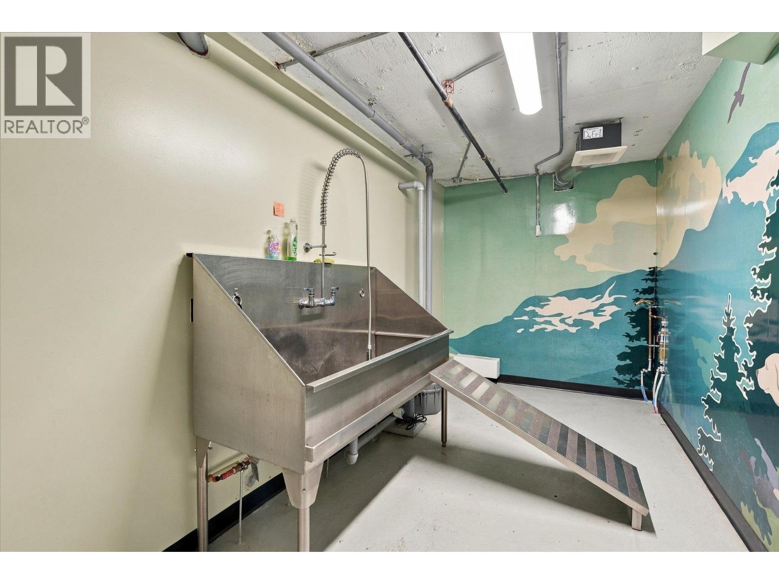 311 108 E 8th Street, North Vancouver, British Columbia  V7L 0H1 - Photo 32 - R3177963