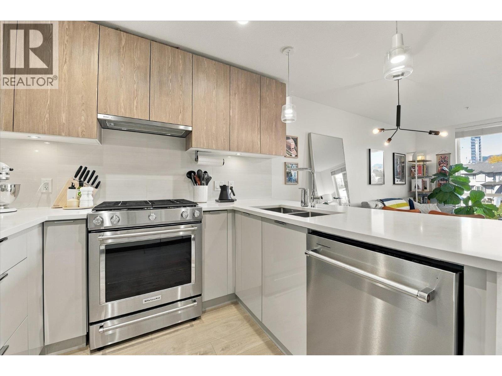 311 108 E 8th Street, North Vancouver, British Columbia  V7L 0H1 - Photo 6 - R3177963