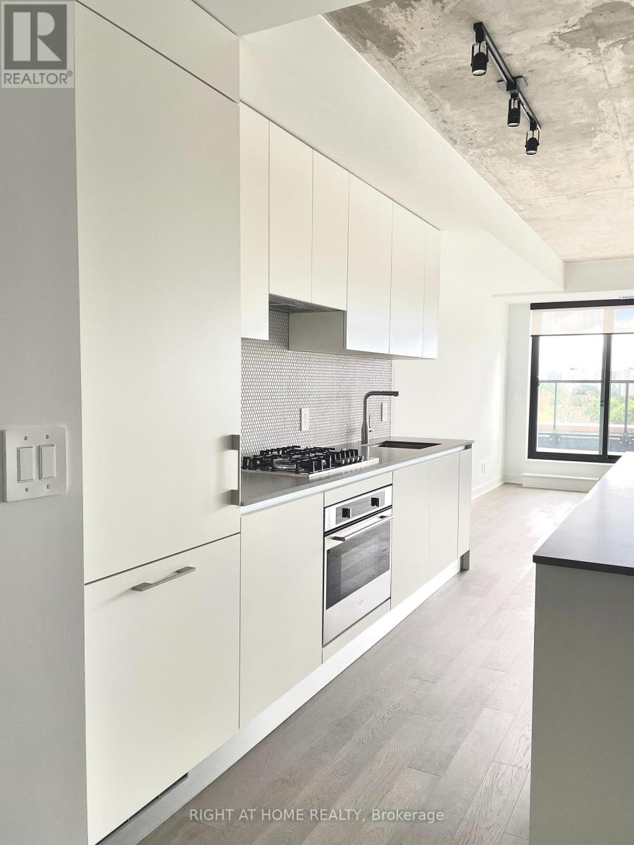 603 - 2720 Dundas Street W, Toronto, Ontario  M6P 0C3 - Photo 2 - W14109256
