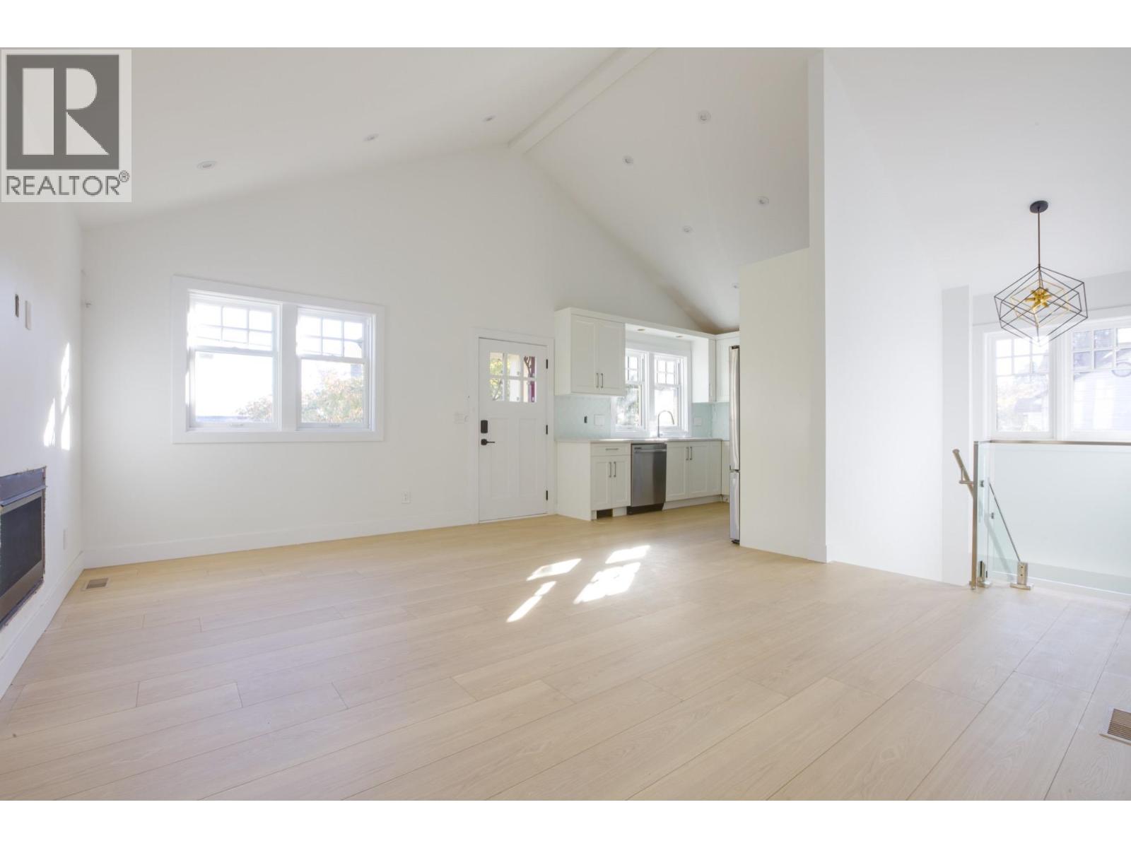 441 Fader Street, New Westminster, British Columbia  V3L 3T2 - Photo 5 - R3177122