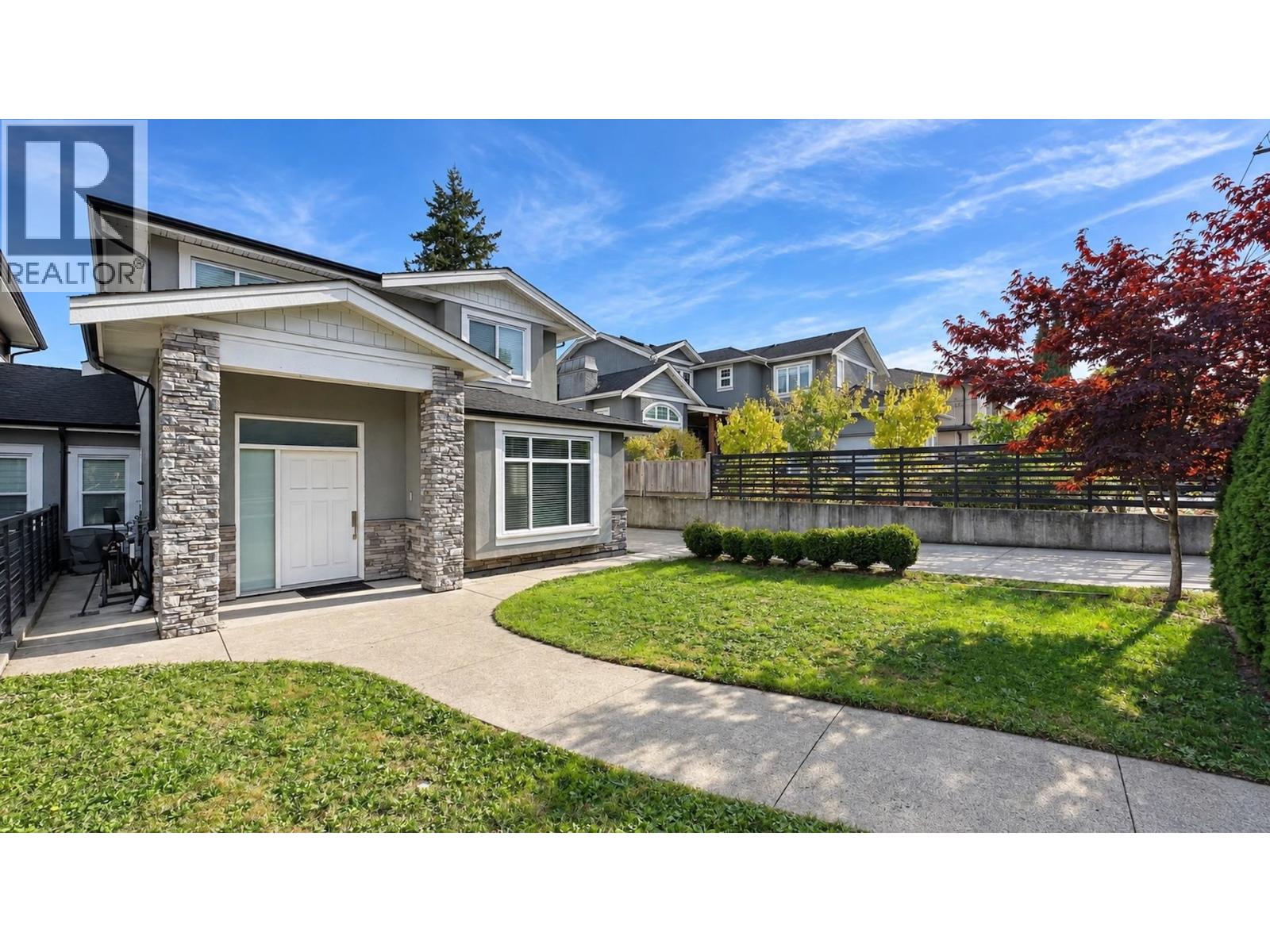 6272 Royal Oak Avenue, Burnaby, British Columbia  V5H 3N7 - Photo 2 - R3177640