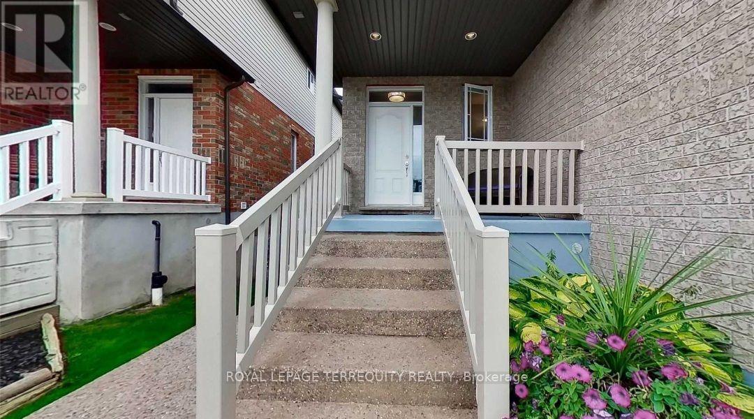 405 Westcroft Drive, Waterloo, Ontario  N2T 2Z8 - Photo 2 - X14109234