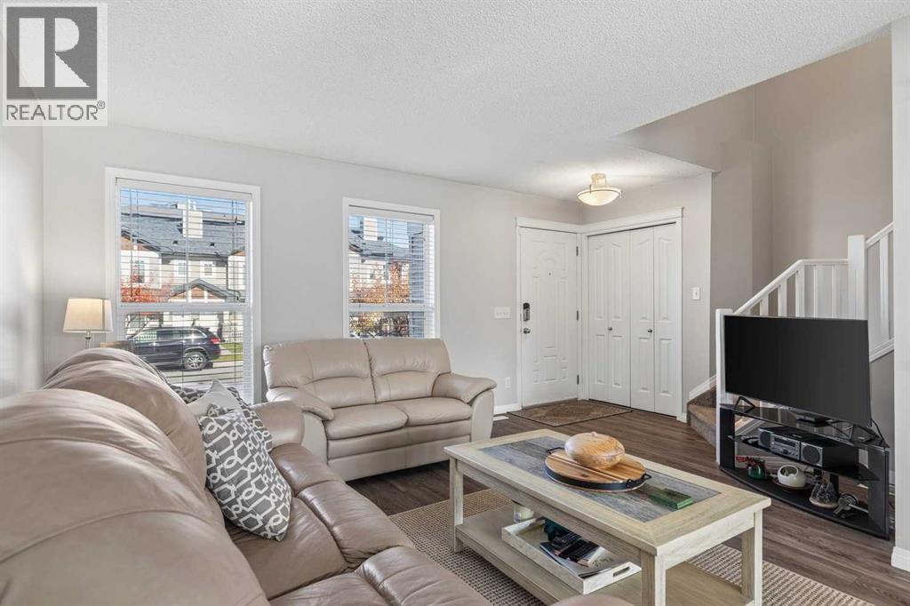 140 Prestwick Villas SE