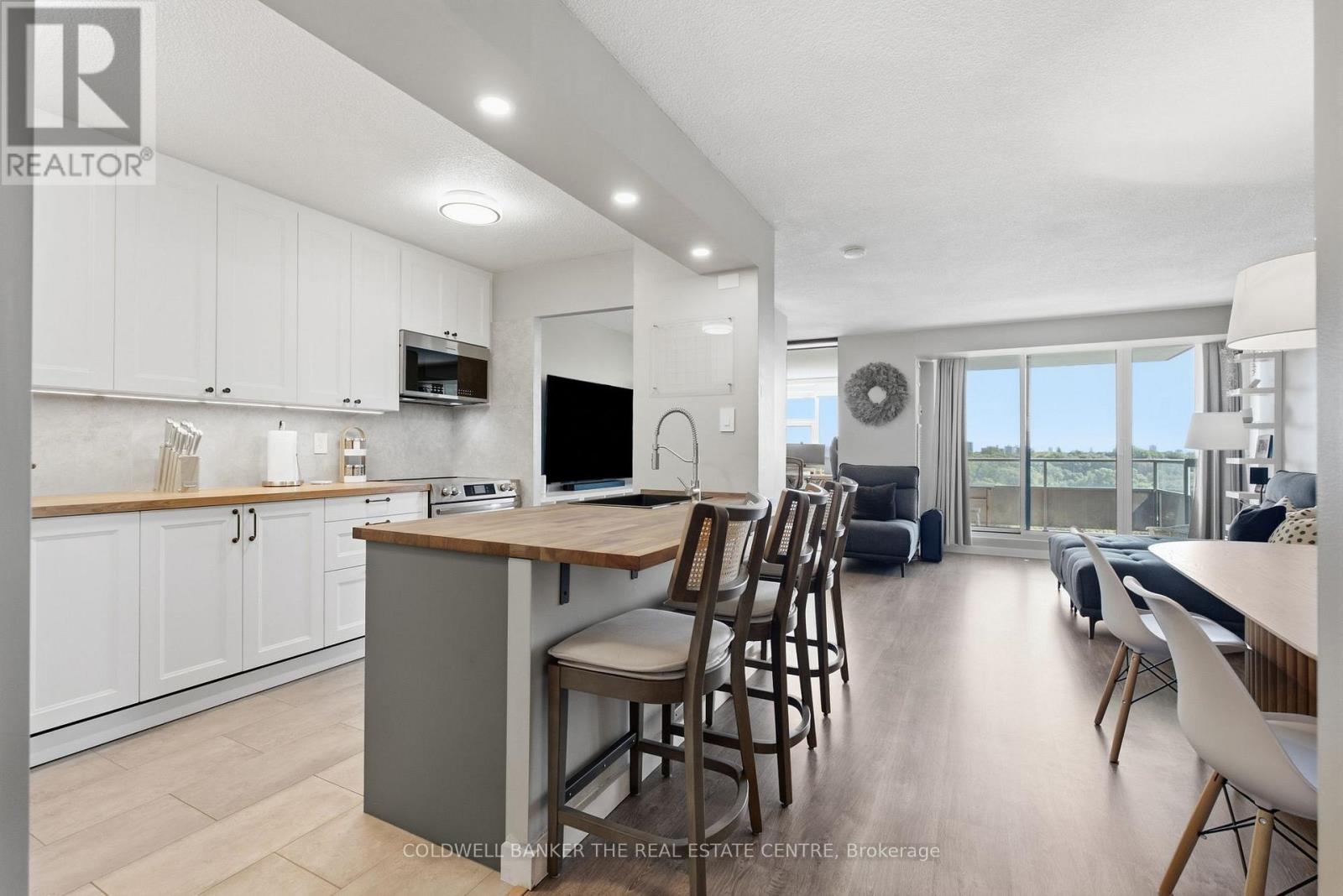 907 - 75 EMMETT AVENUE, Toronto, Ontario