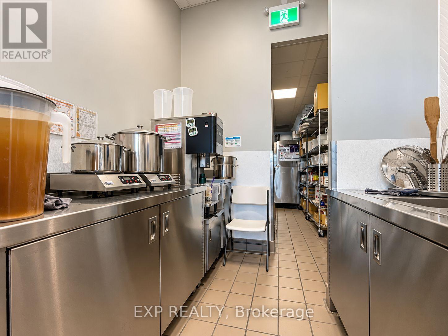 42 - 480 Eglinton Avenue W, Mississauga, Ontario  L5R 0G2 - Photo 11 - W14097904