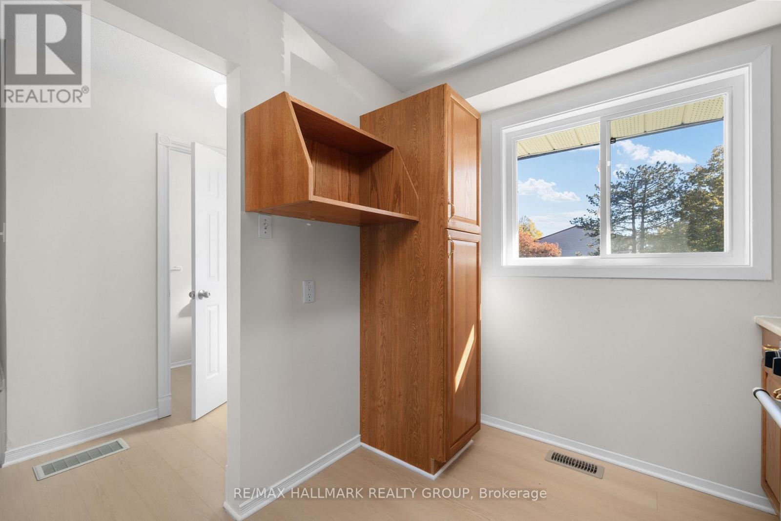 1a Forester Crescent, Ottawa, Ontario K2H 8Y1 - Photo 8 - X14106328