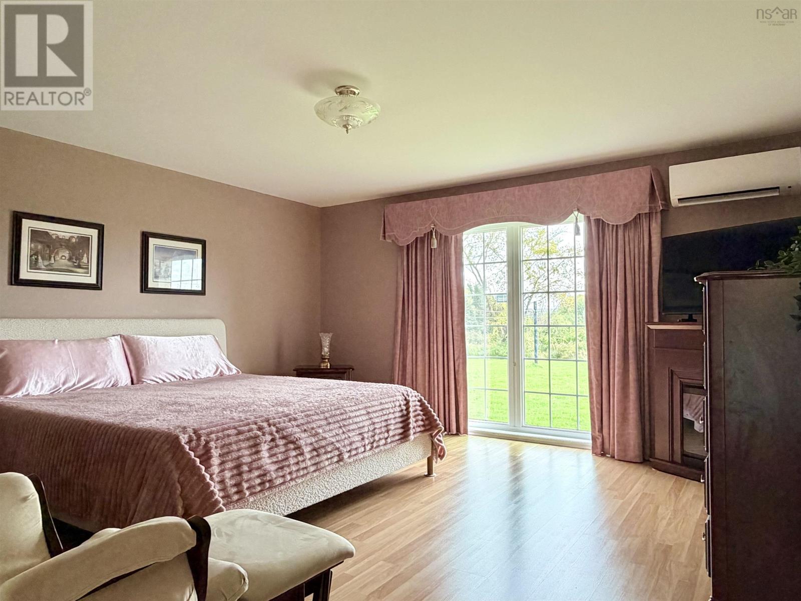 687 Coxheath Road, Sydney, Nova Scotia B1L 1B5 - Photo 35 - 202625068