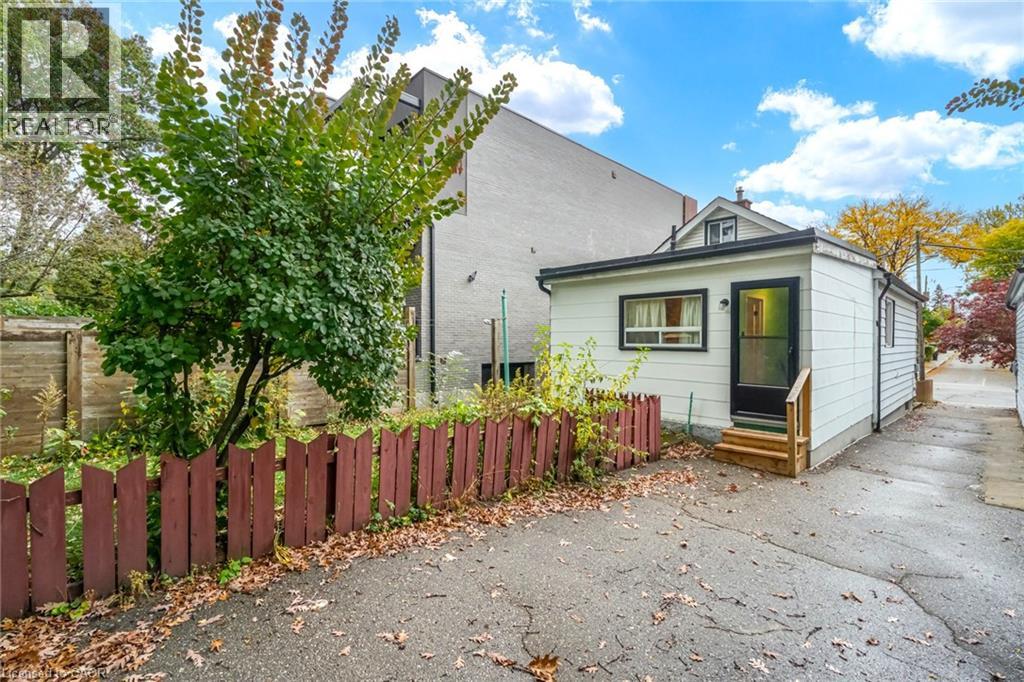 140 Barker Avenue, Toronto, Ontario  M4C 2P1 - Photo 22 - 40871039