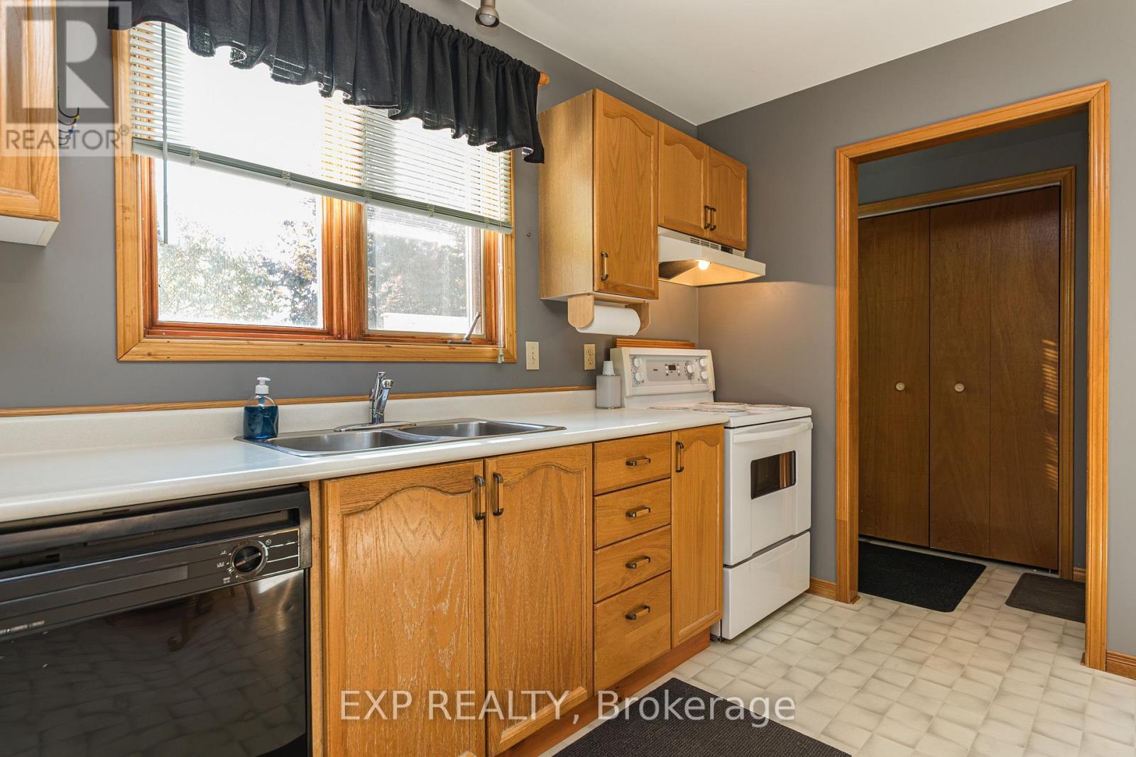 5126 Meadowland Drive W, Edwardsburgh/cardinal, Ontario  K0E 1E0 - Photo 9 - X14109298
