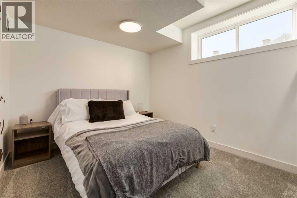 301 Sundown Road, Cochrane, Alberta  T4C 2T2 - Photo 40 - A2353560