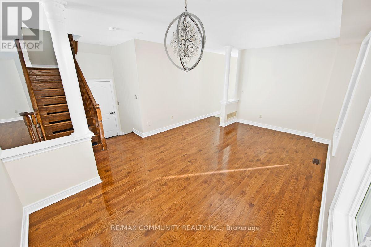 69 Ken Laushway Avenue, Whitchurch-Stouffville, Ontario  L4A 0J3 - Photo 7 - N14109260